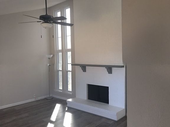 2nd image of 1810 Highbrook Ct