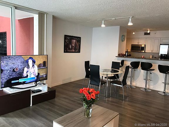 5th image of 1155 Brickell Bay Dr APT 402