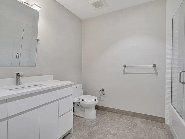 41 SW Seminole St #209 — Photo 14