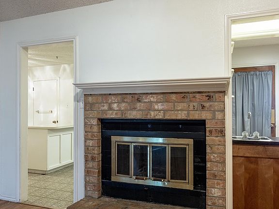 5th image of 1005 Godfrey St