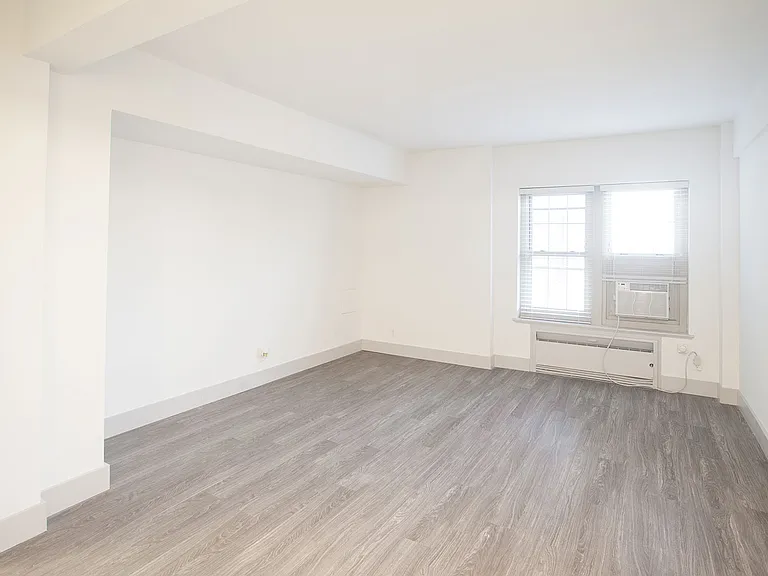 Dining/Living room