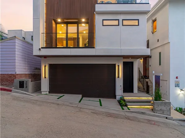 214 El Porto St, Manhattan Beach, CA 90266