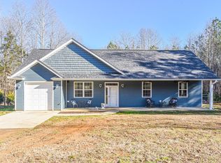 1035 W Perry Rd, Siler City, NC 27344