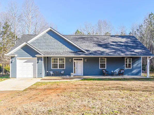 1035 W Perry Rd, Siler City, NC 27344