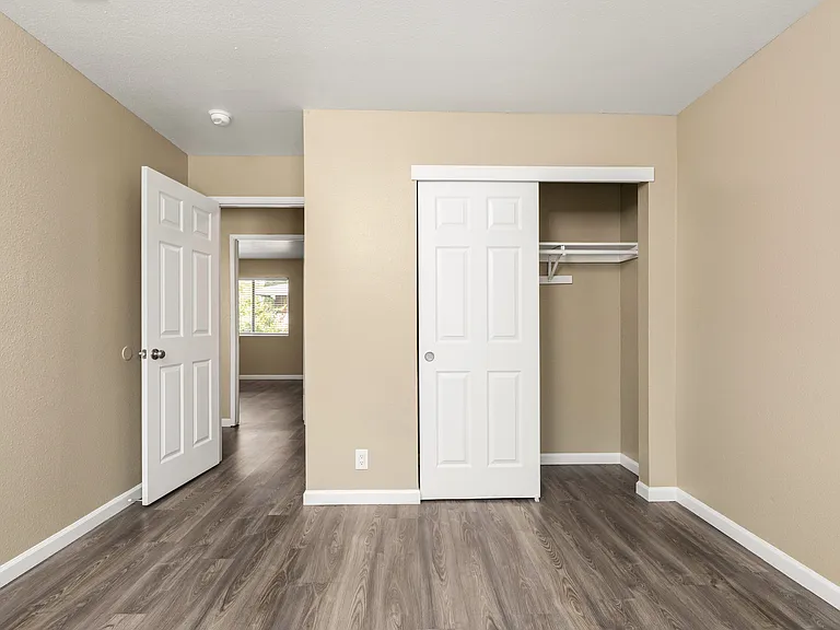 Cedar Park Apartments — Photo 32