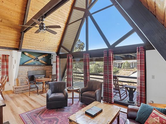 5th image of 713 N Matterhorn Rd