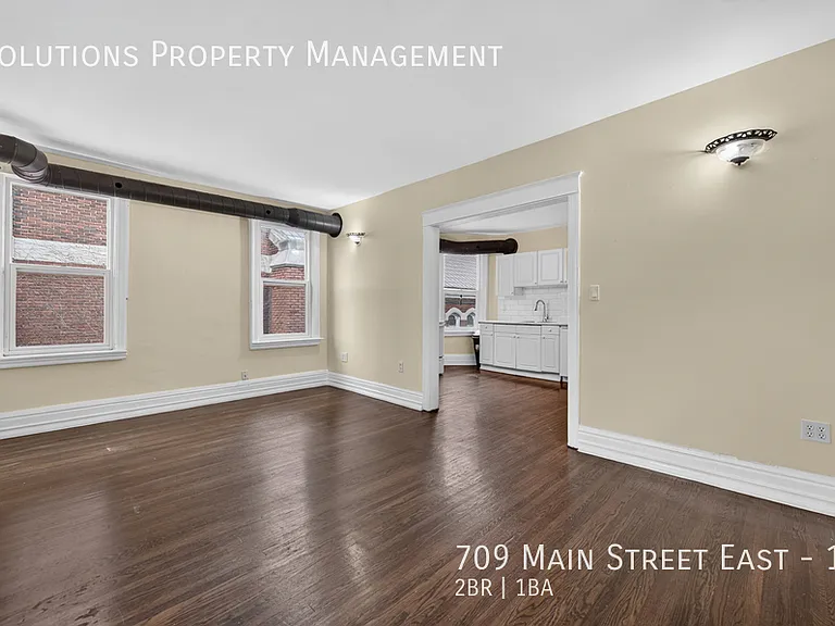 709 Main St E #11 — Photo 8