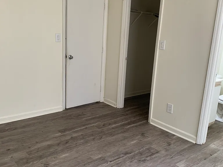 1120 Carlton Ave #304 — Photo 13