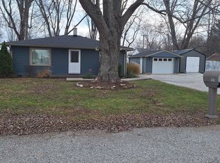 55 Morris St, Cloverdale, IN 46120