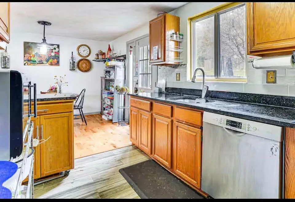 Partridge Wood Dr, Germantown — Photo 3