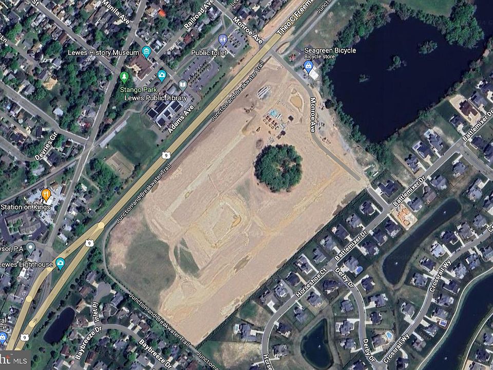 2nd image of 132 Paddock Way