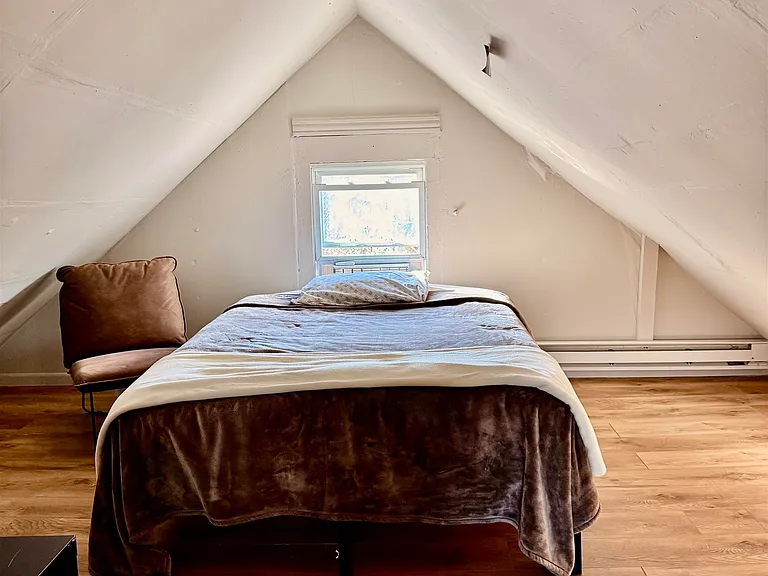 1139 Asbury Ave — Photo 20