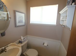 1855 Hamilton St, Simi Valley, CA 93065