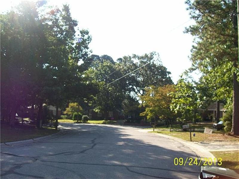 2nd image of 308 Myers Ct