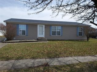 4625 Autumn Ridge Dr, Columbus, IN 47203
