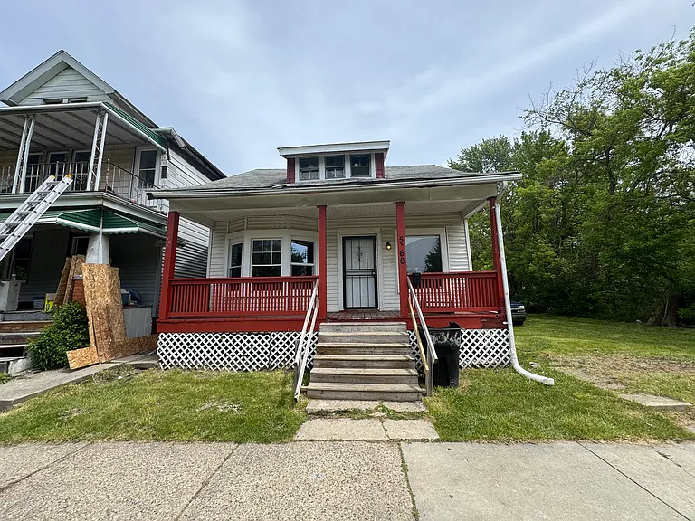 5366 Garland St — Photo 1