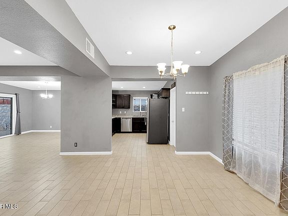 2nd image of 10081 Kenworthy St