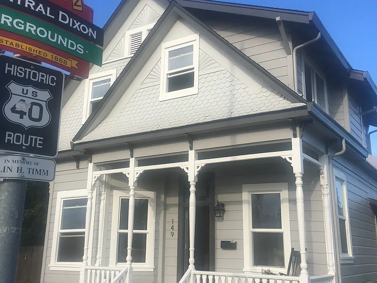 149 N Adams St — Photo 1