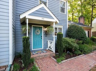 210 Cross Keys Ct, Cary, NC 27511