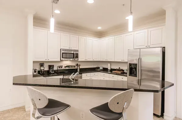 3 bed, 1404 sqft, $13,500 — Photo 4