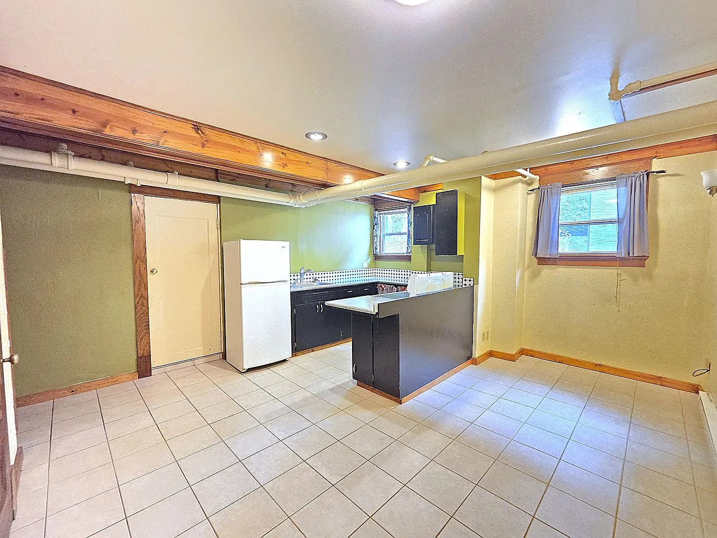 626 S Cedar St — Photo 3