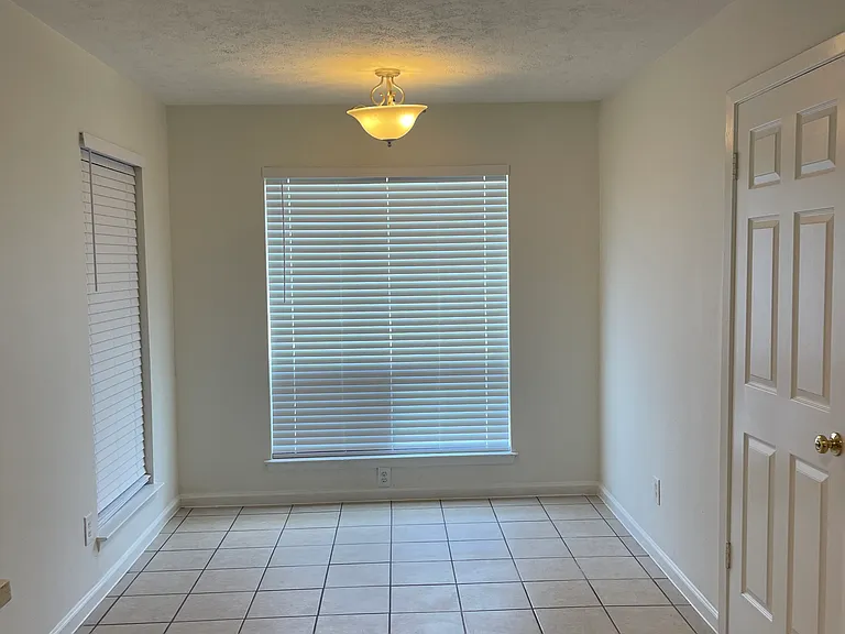 1221 Kitty St — Photo 12