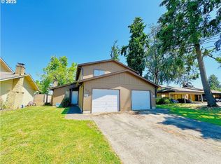 275 S 40th Pl, Springfield, OR 97478