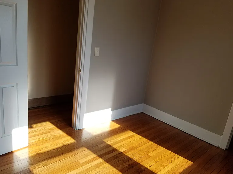 543 Park Ave #12 — Photo 7