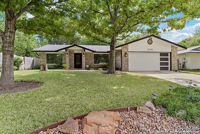 1st image of 13830 Kingsbury Hl