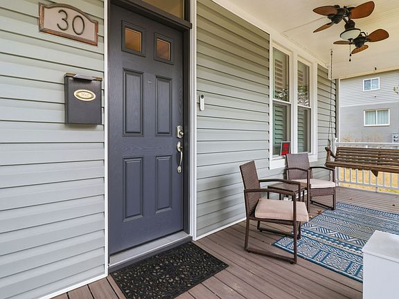 5th image of 30 Longfellow St NE