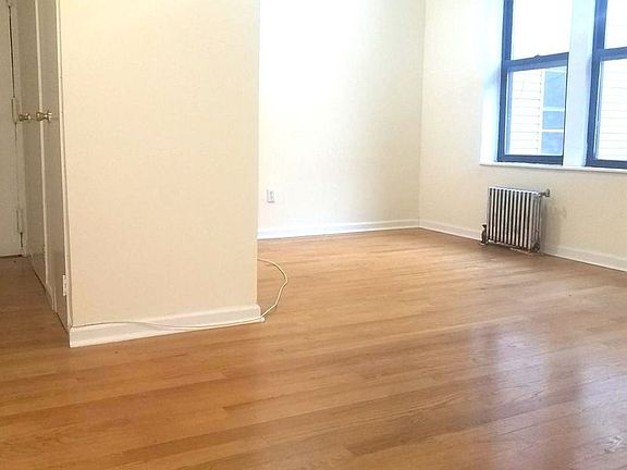 3rd image of 85 Audubon Ave APT 2C