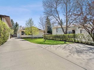 232 N Ranchview Pl NW, Calgary, AB T3G 1R7