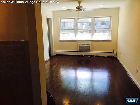 3rd image of 229 Washington Ave #4-2294