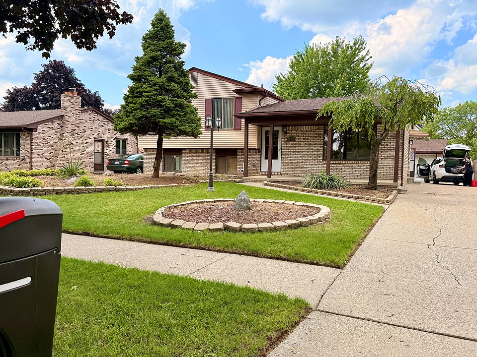 1st image of 11849 Ontario Dr