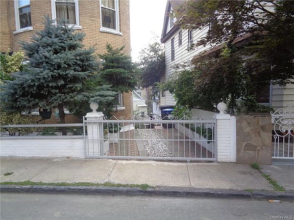 2nd image of 55 Cornell Ave