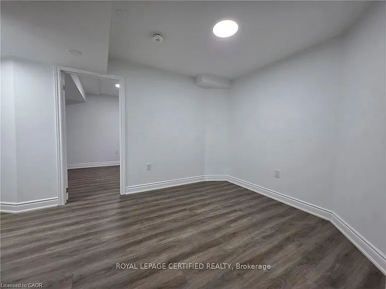 24 Chase Cres #BASEMENT — Photo 13