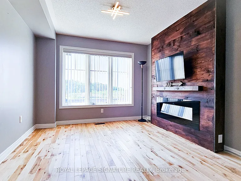 10 Keith Cres — Photo 7