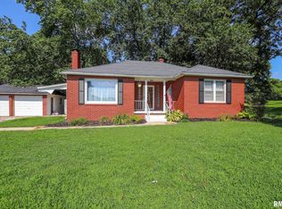 10111 Bridgeport Rd, Bridgeport, IL 62417