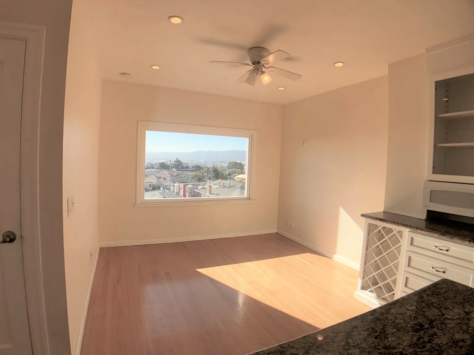 2 bed, 1.5 bath, $3,595 — Photo 2