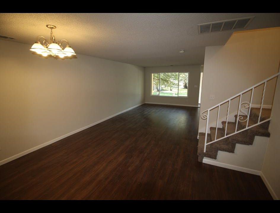 2nd image of 5220 Primrose Dr