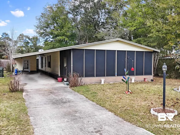 1692 Santa Cruz Dr, Lillian, AL 36549