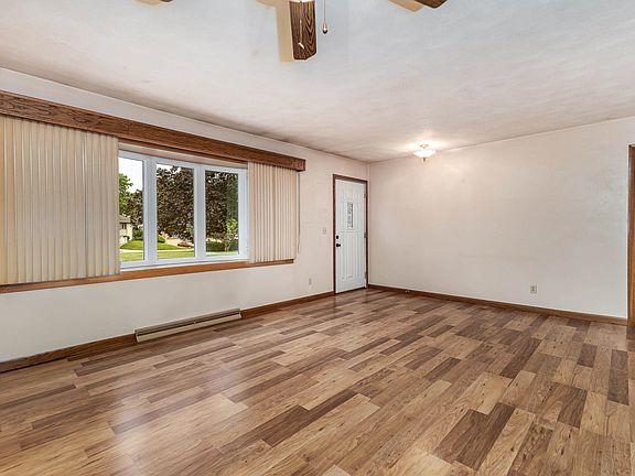 3rd image of 2611 New Haven St