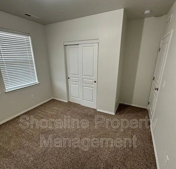 511 Diamond Lake St — Photo 80