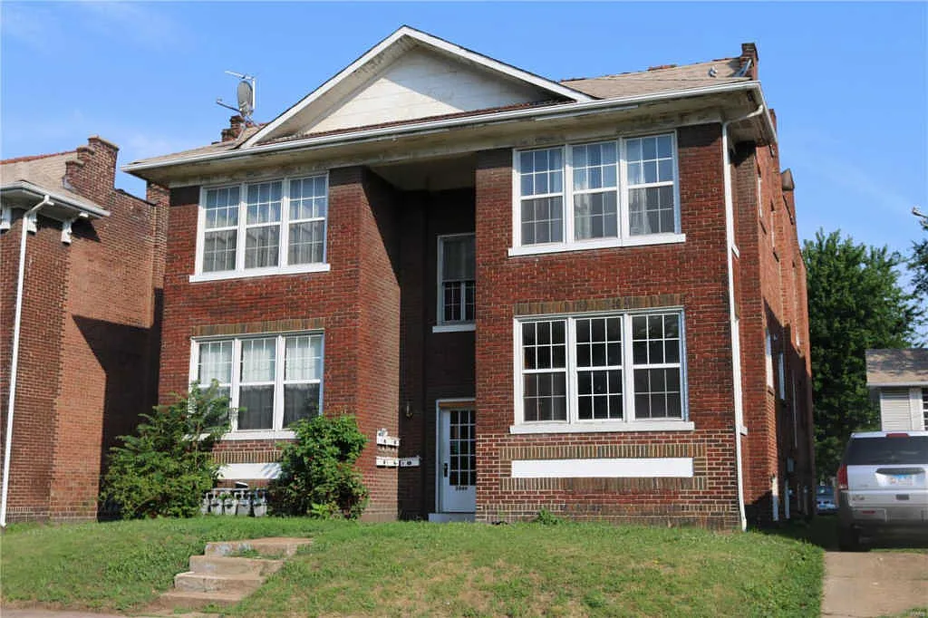2449 Cleveland Blvd photo 1