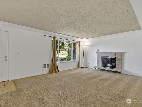 5th image of 5801 E Portland Avenue
