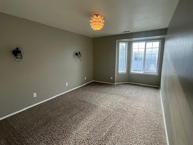 3024 W Villard St #F — Photo 7