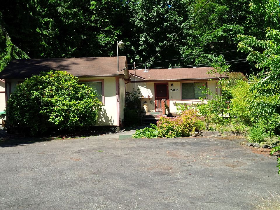 2nd image of 24114 Firdale Ave
