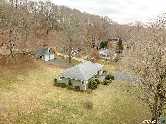 4th image of 171 Rose Hill Road