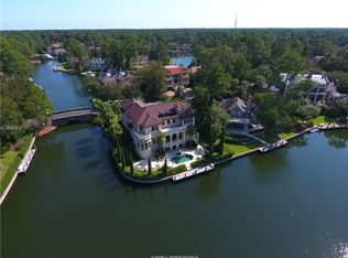 4 Plumbridge Ln, Hilton Head Island, SC 29928