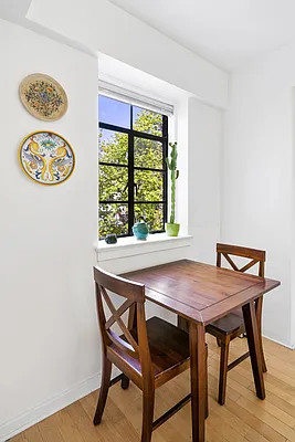 Sold by Compass | media 17